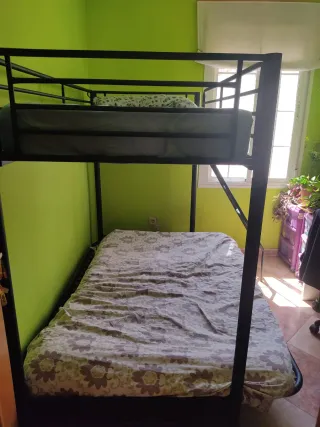 Cama litera metálica negra