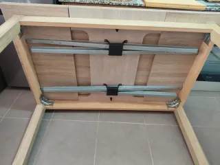 Tavolo da soggiorno e 4 sedie