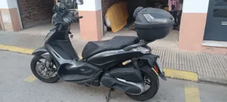 Piaggio Beverly 350 Sport Touring