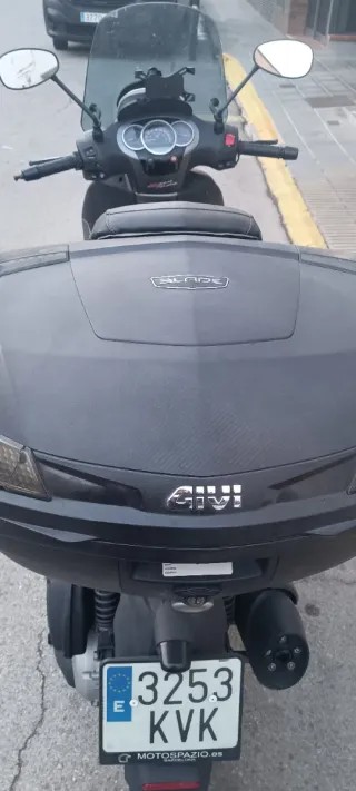 Piaggio Beverly 350 Sport Touring