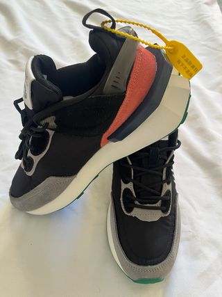 Zapatillas MG Talla 39 y 43