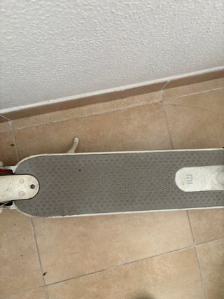 Xiaomi M365 patinete eléctrico funcionando bien