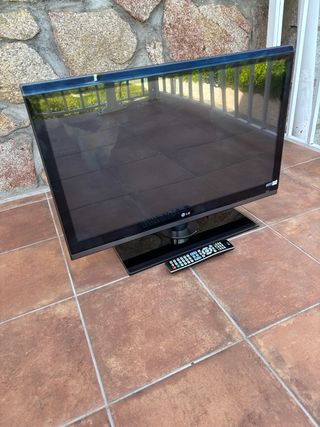 Televisión LG 32 Modelo 32SL8000