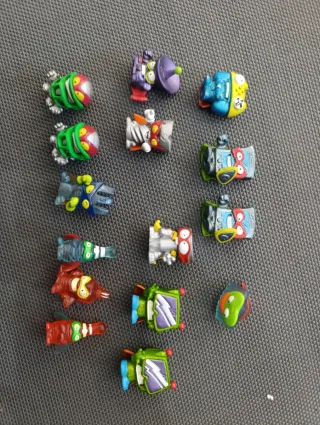 MegaPack Superthings Figuras y Vehículos