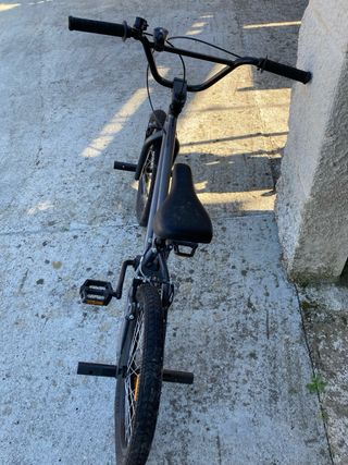 Bicicleta BMX Freestyle Negra
