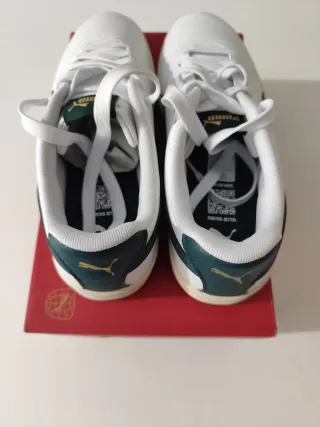 Zapatillas Puma Blancas y Verdes