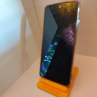 Soporte móvil 3D personalizado artesanal