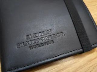 Cartera Element Strapper Cuero Negro Sin Usar