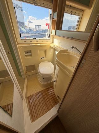 Autocaravana rimor capuchina