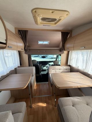 Autocaravana rimor capuchina