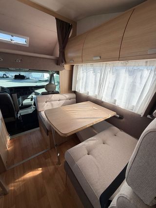 Autocaravana rimor capuchina