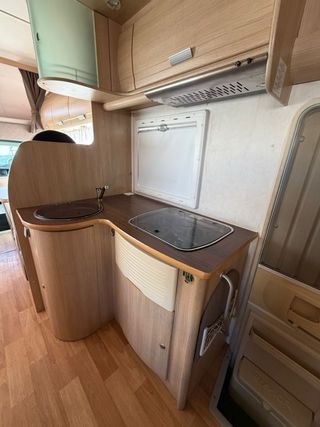 Autocaravana rimor capuchina