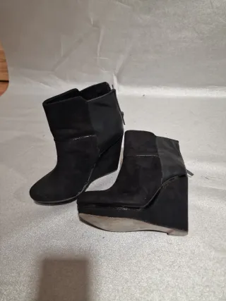 Botines Bershka Negros Tacón Cuña
