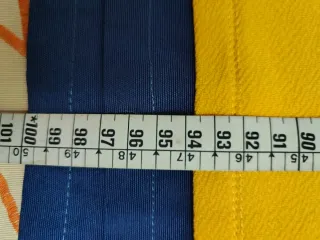 Vestido Mostarda Bordado Meia Manga Tamanho L