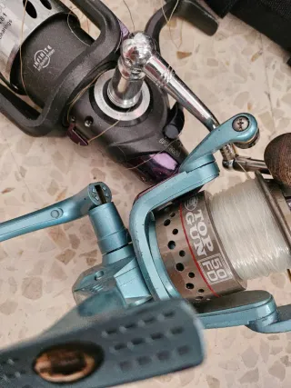 Juego de carretes de pesca System aluminio y otros