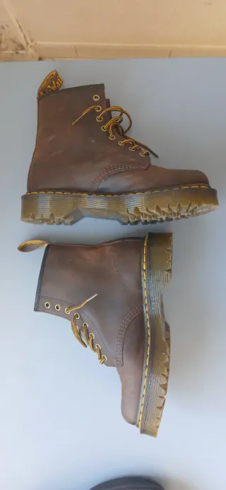 Stivali Dr. Martens Marrone Taglia 40