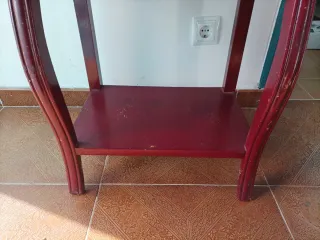 Mesita Auxiliar Vintage Madera Roja Años 40
