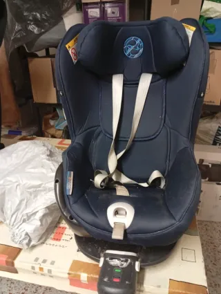 Silla de coche grupo 0-1 azul marca cybes