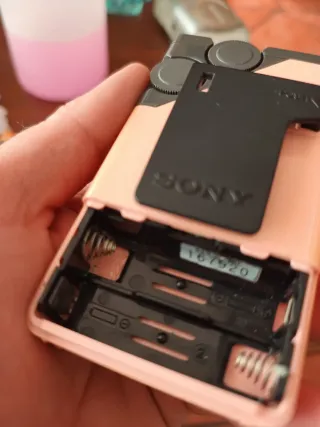 Radio Sony Walkman FM Naranja Púrpura