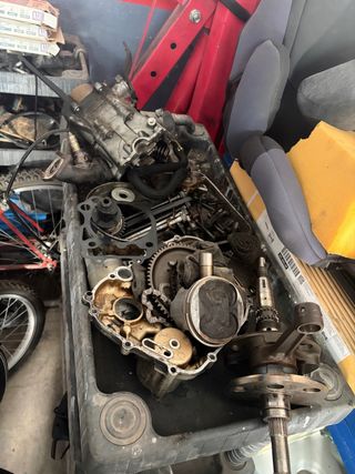 Suzuki Burgman 400 averiada motor gripado