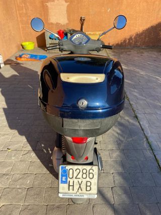 Piaggio Liberty 125 3v Scooter Negra/Azul