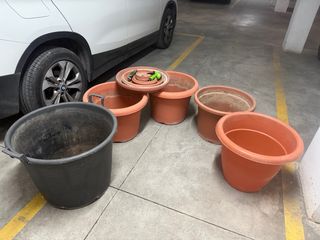 Lote de 5 macetas de plástico terracota.