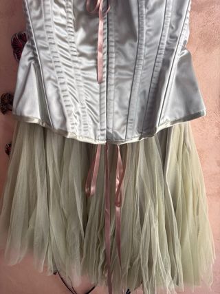 Vestido de fiesta beige y verde