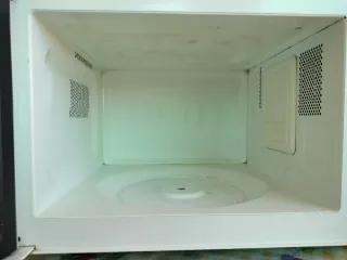Microondas LG 700W 20L 5 Niveles Cocción