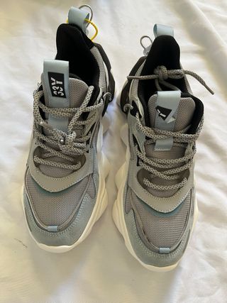 Zapatillas deportivas grises y azules T39