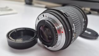Sigma 18-50mm F2.8 DC EX Objetivo