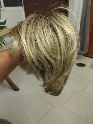 Peluca pelo natural rubio