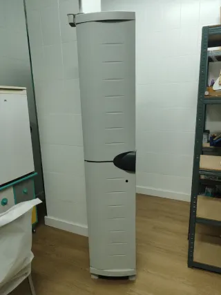 2 Taquillas de plástico grises