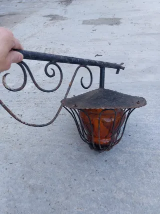 Farolillo antiguo forja y cristal ámbar