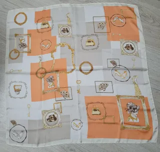 Pañuelo de  tacto seda estampado