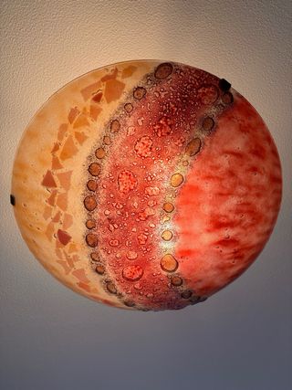 Lámpara de vidrio morada