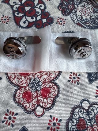 Cerradura de combinación metálica