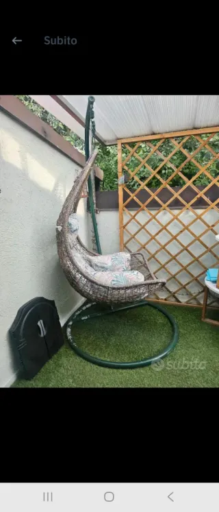 Poltrona sospesa da giardino