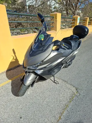Kymco Xciting 400 S Maxi Scooter