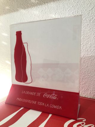 Set Coca-Cola:servilletero y cartel