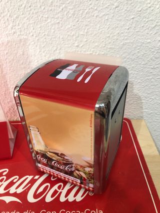 Set Coca-Cola:servilletero y cartel