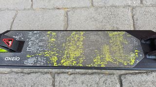 Patinete Oxelo MID5 plegable negro/amarillo c/susp