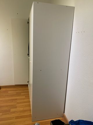 Armario blanco de 3 puertas