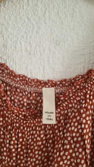 Vestido marrón con lunares blancos