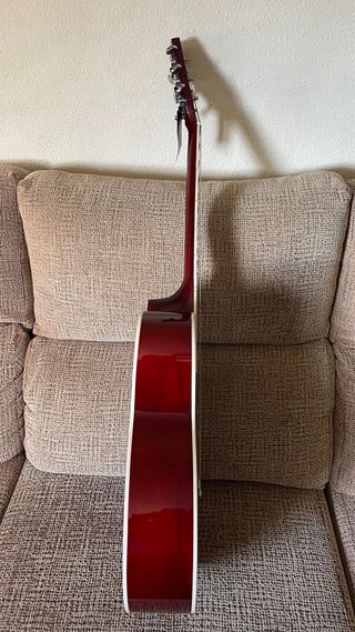 Guitarra Acústica nueva.