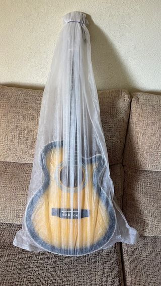Guitarra Acústica nueva.