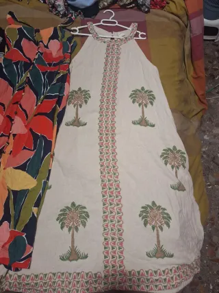 3 Vestidos Falda 3/4 Botonados T.M. 5€ OPORTUNIDAD