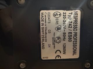 Cafetera Nespresso Profesional