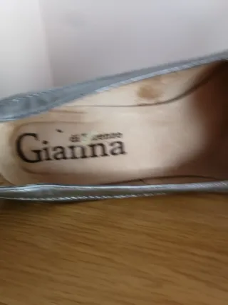 Zapatos Gianna di Firenze tacón gris perla