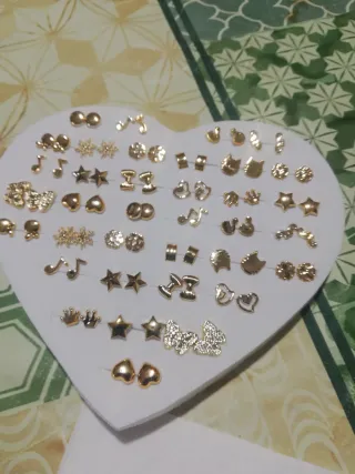 36 paia orecchini assortiti dorati