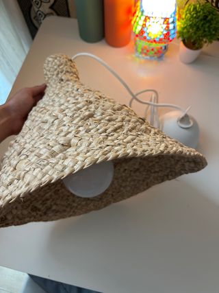 Lámpara de techo de mimbre